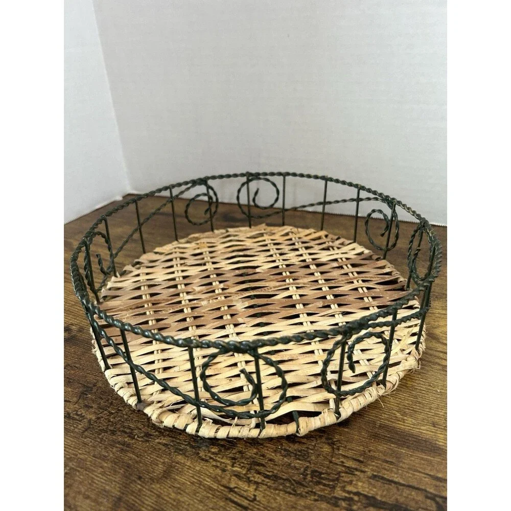 Vintage Wicker Wire Basket Tray Round Farmhouse Boho Cottage Centerpiece Decor